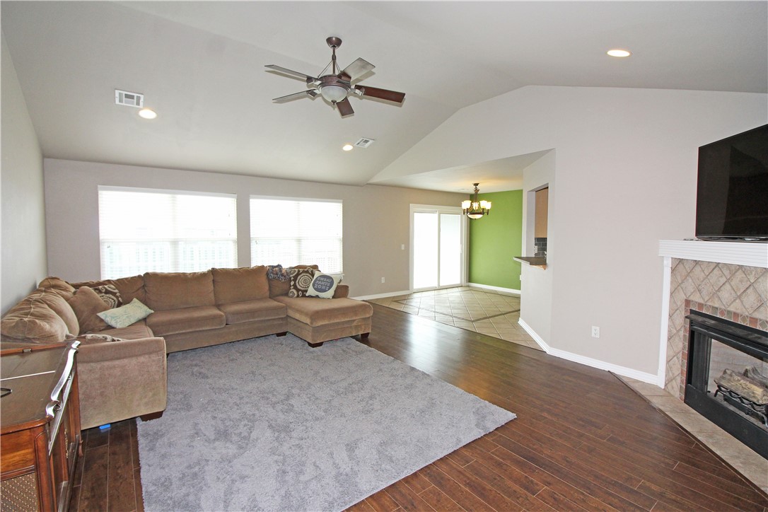 Carriage Square Sub Bentonville - Residential Lease