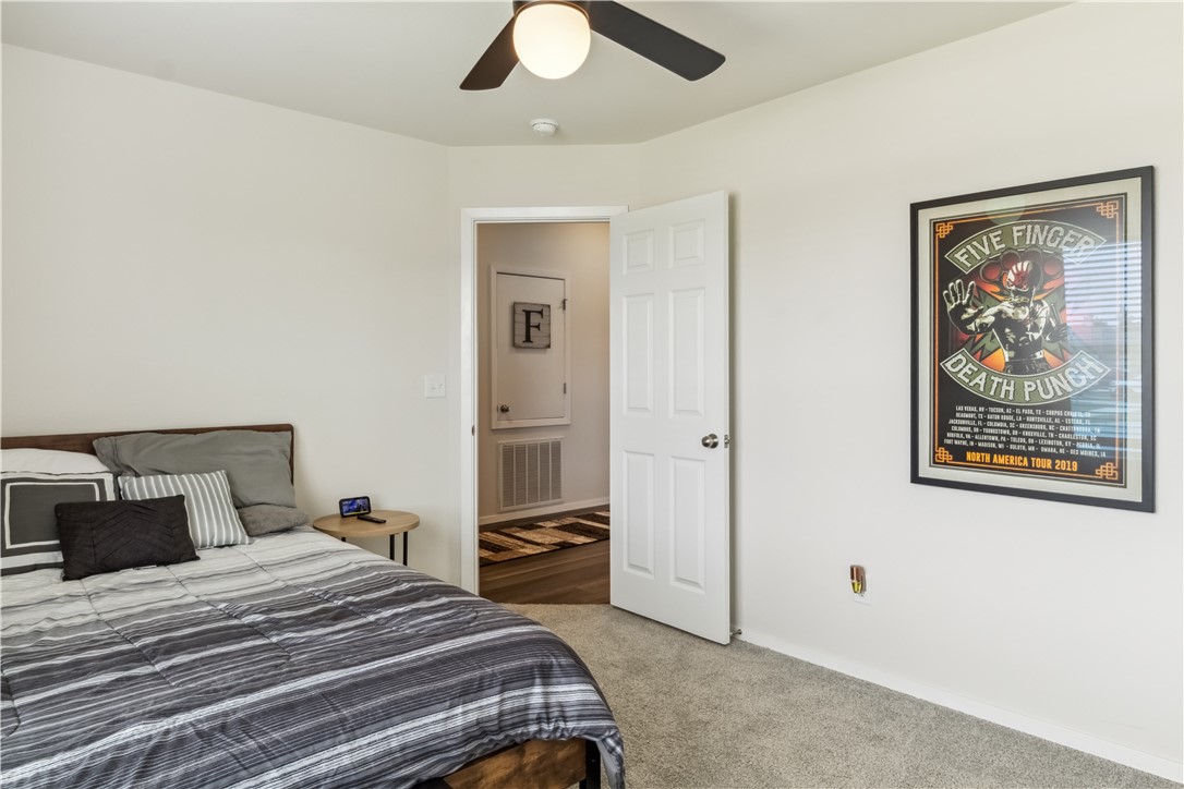 Fox Tail Sub Ph Ii Siloam Spgs - Residential