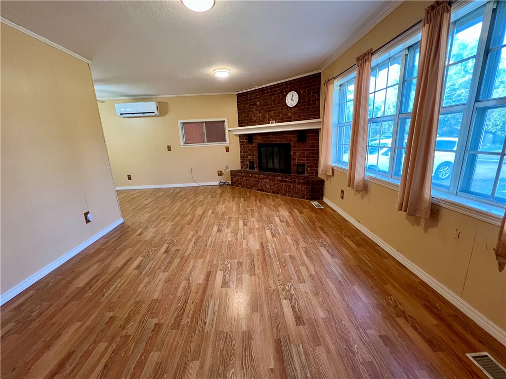 Clarksville 321023 - Residential