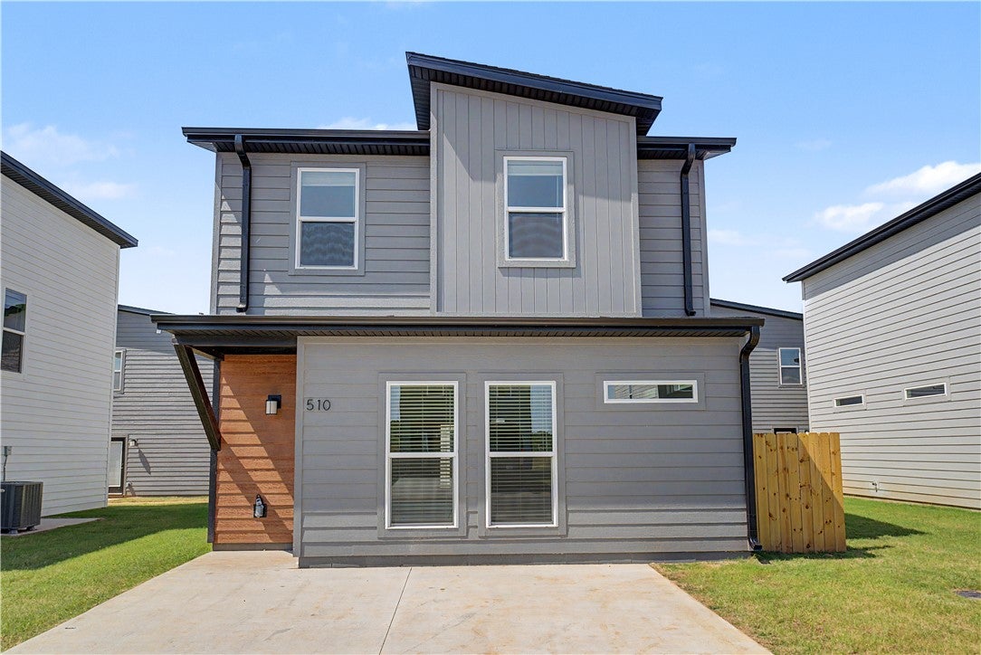 Photo 1 of 27 — 510 Solar Street, Bentonville, AR 72713