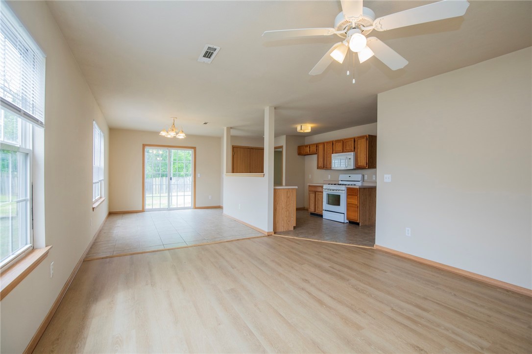 Grant Spgs Sub Decatur - Residential Lease