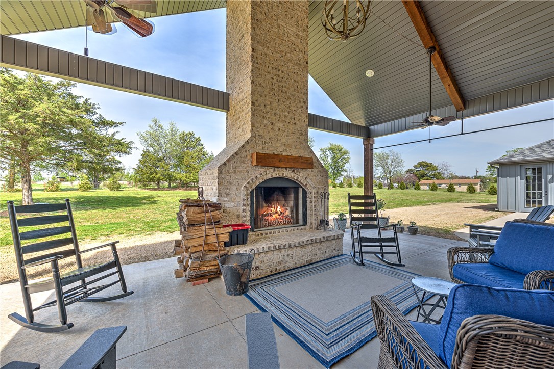 01-18-31-Cave Springs - Residential