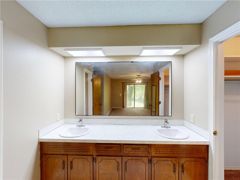 0 - Residential Lease