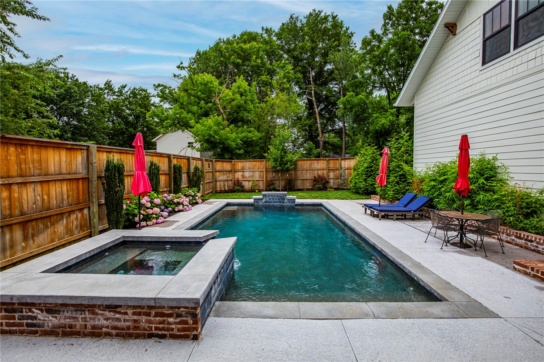 Demings 2nd Add Bentonville - Residential