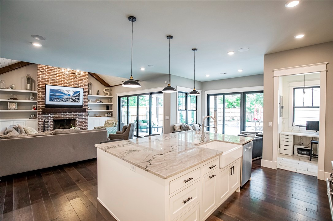 Demings 2nd Add Bentonville - Residential