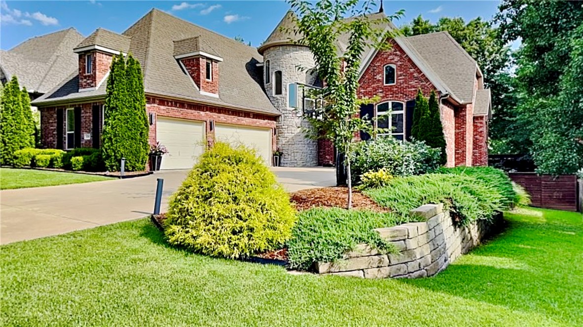 Pinnacle Gardens Sub Rogers - Residential