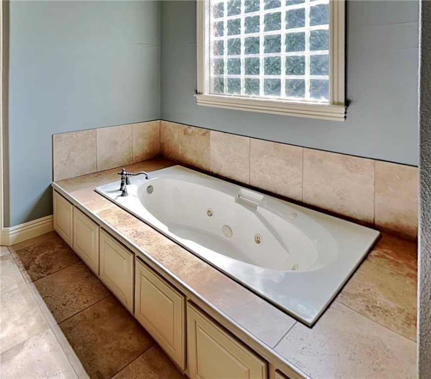 Pinnacle Gardens Sub Rogers - Residential