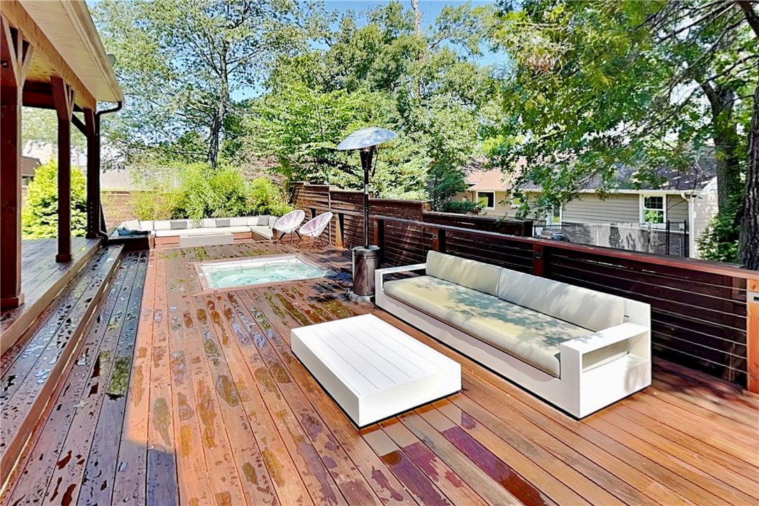 Pinnacle Gardens Sub Rogers - Residential
