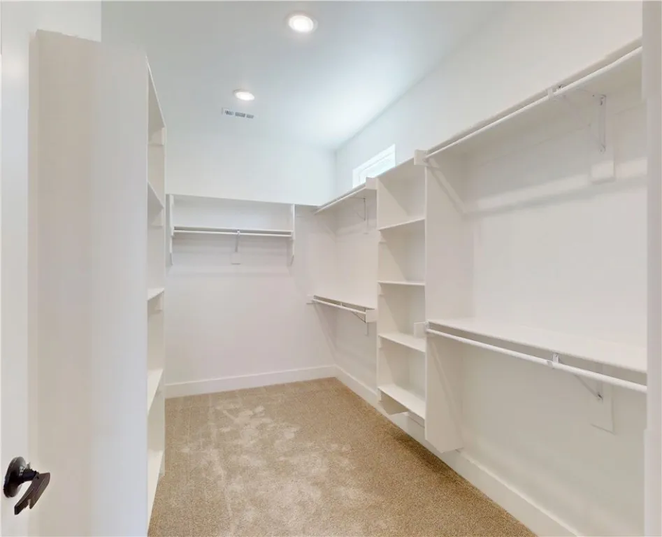 Pea Ridge, Arkansas 72751, United States, 4 Bedrooms Bedrooms, ,3 BathroomsBathrooms,Residential,Active,94949