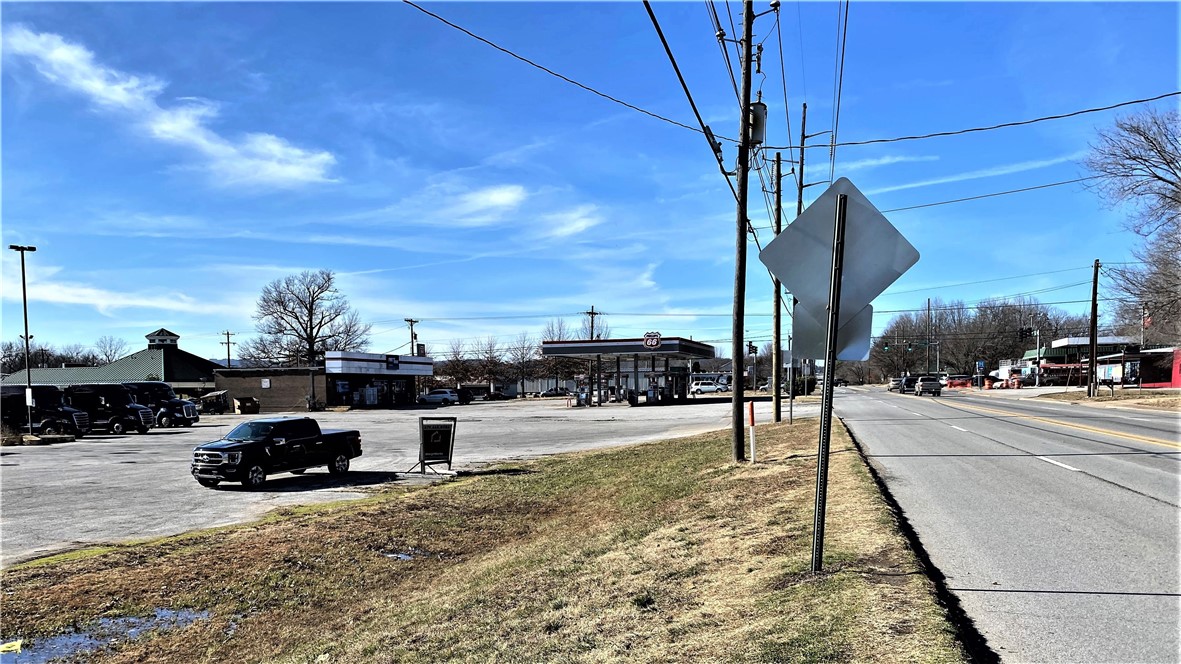 Fayetteville Outlots - Commercial Sale