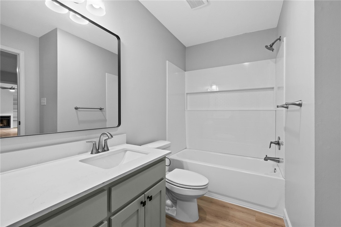 Royal Oaks Estates - Residential