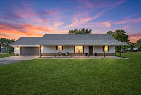 Photo of 11206 N Highway 348, Mountainburg, AR 72946 (MLS # 1362763)