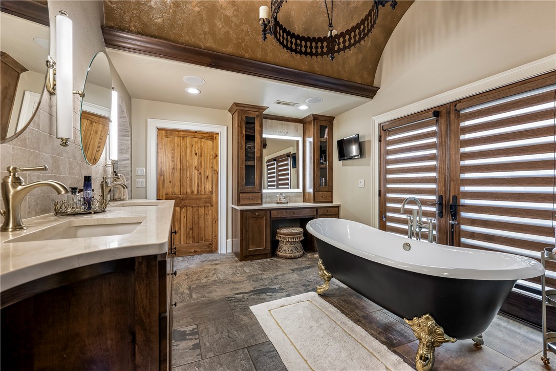 Estates At Dogwood Canyon - Residential