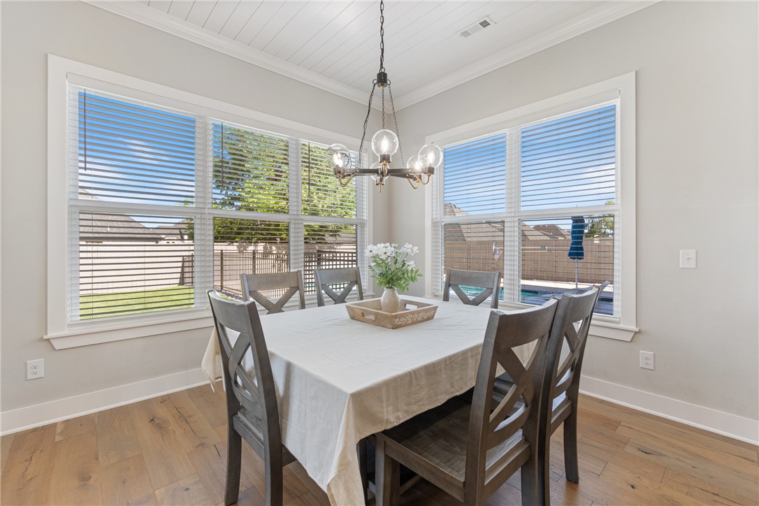 Crescent View Rogers - Residential