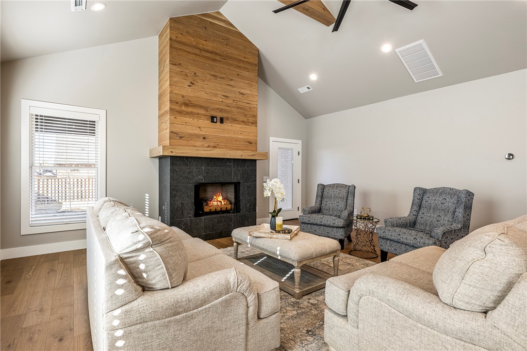 Aurora Sub Ph I Bentonville - Residential