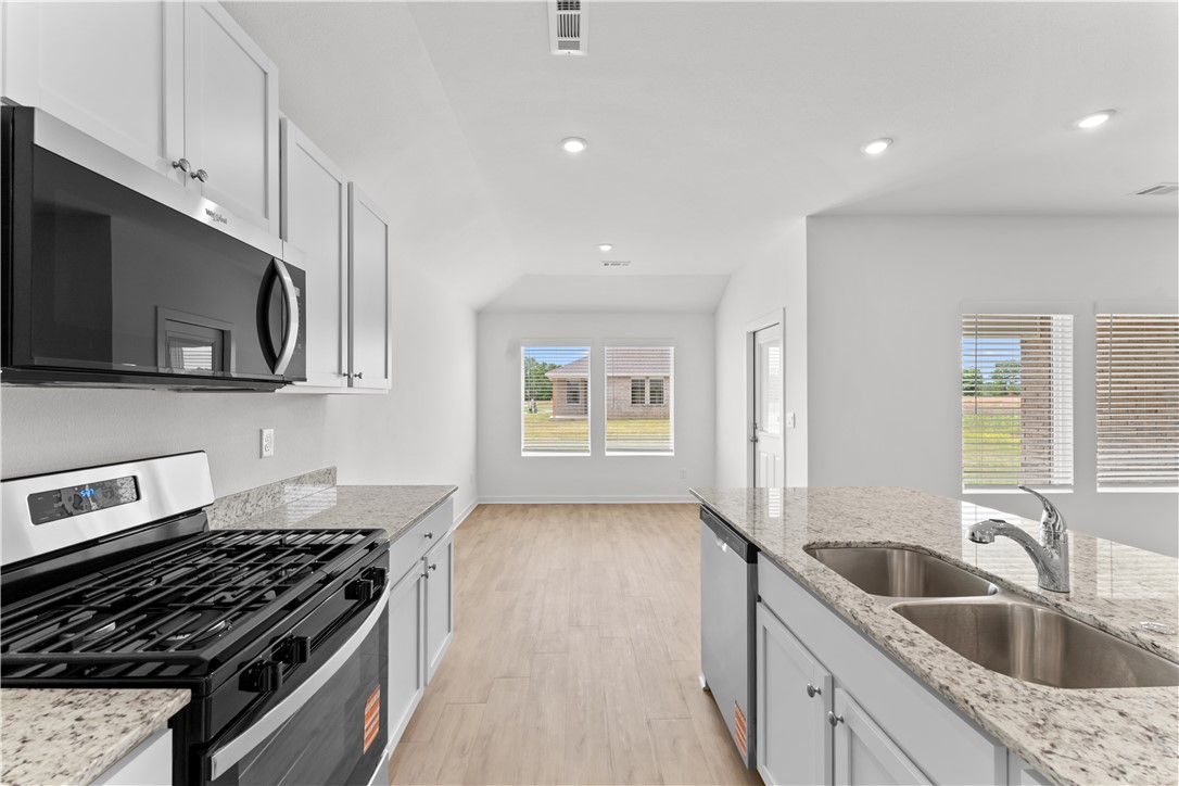 West Wind Sub Ph I Centerton - Residential Lease