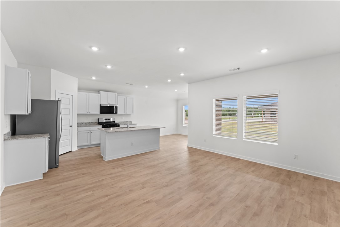 West Wind Sub Ph I Centerton - Residential Lease