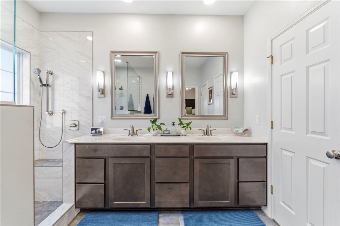 Center Point Park Unit III Lowell - Residential