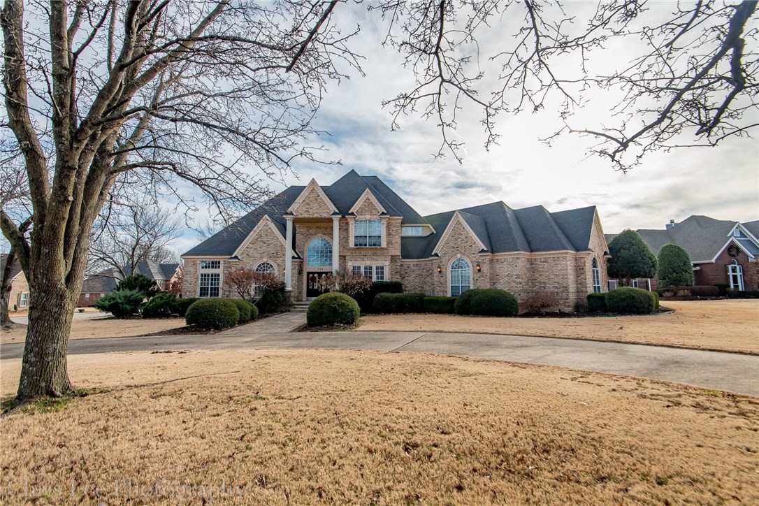 1 HVAC system 6 mos old. Pool has been winterized. Come see this huge fantastic layout home with dual stairs, Granite counters. 4 BR each having their own baths, plus two 1/2 BA on main floor. Formal dining with Wainecoating, office with trimmed out ceiling and wainecoating. Gunite pool with attached hot tub all heated. 3 fireplaces, huge laundry, 4 car garage. Wood and travitine tile. Patterned concrete walk, Two circle drives.