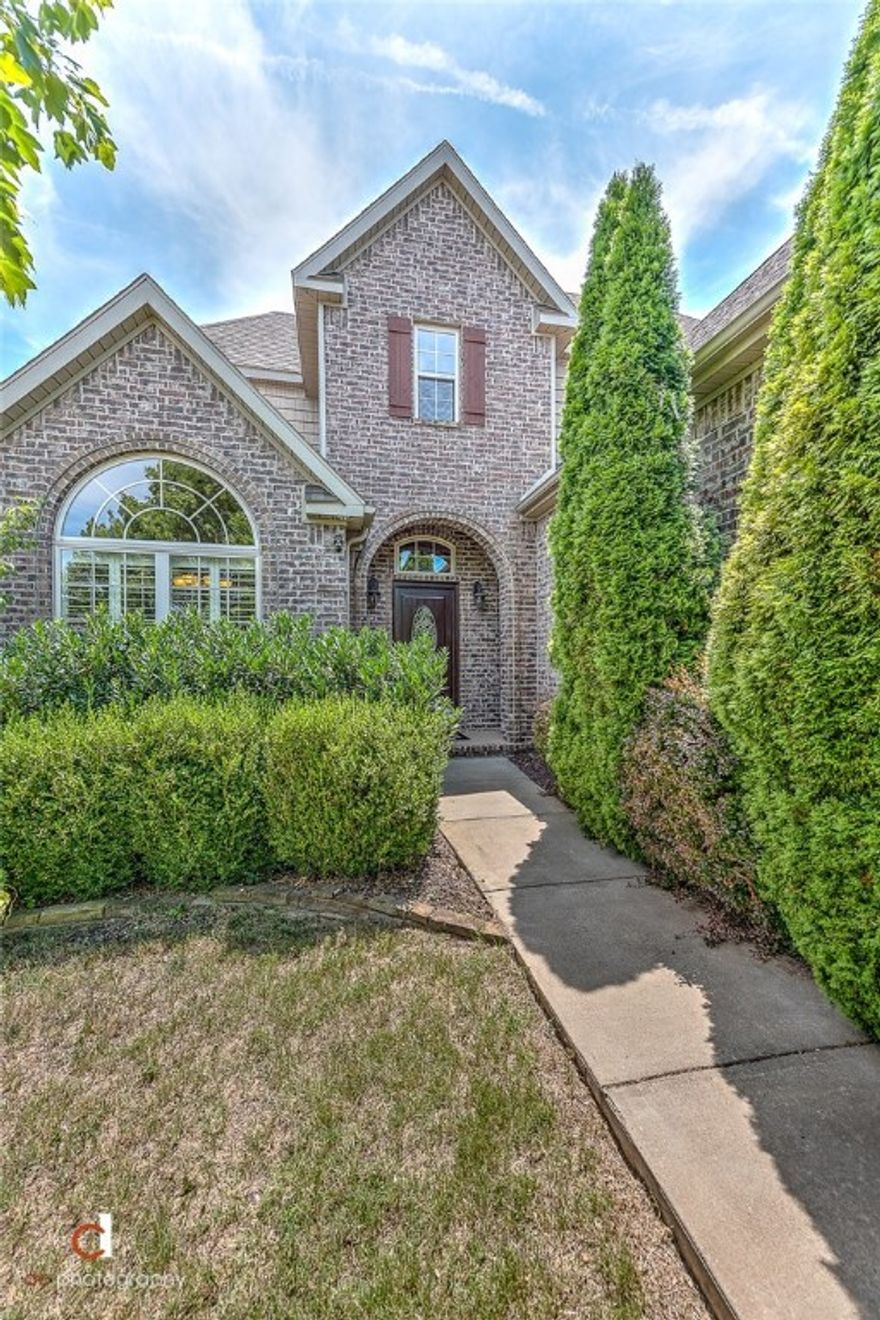 Beautiful Move In Ready Home In Excellent West Bentonville Location. Peaceful Country Feel, Yet Minutes To Everything. Loaded Up w/ Popular Amenities Including Kitchen Granite, Hand Scraped Wood Floor In Main Living Area & Master Bdrm. Whole House Blinds.,Open Concept Main Level Offers Ample Entertaining Space; Relaxing Living Area w/ Fireplace, Formal Dining + Eat In. Master Suite w/ Whirlpool & Shower. Upstairs Includes Secondary Bdrms + Large Bonus/4th Bdrm. Covered patio and fire pit.