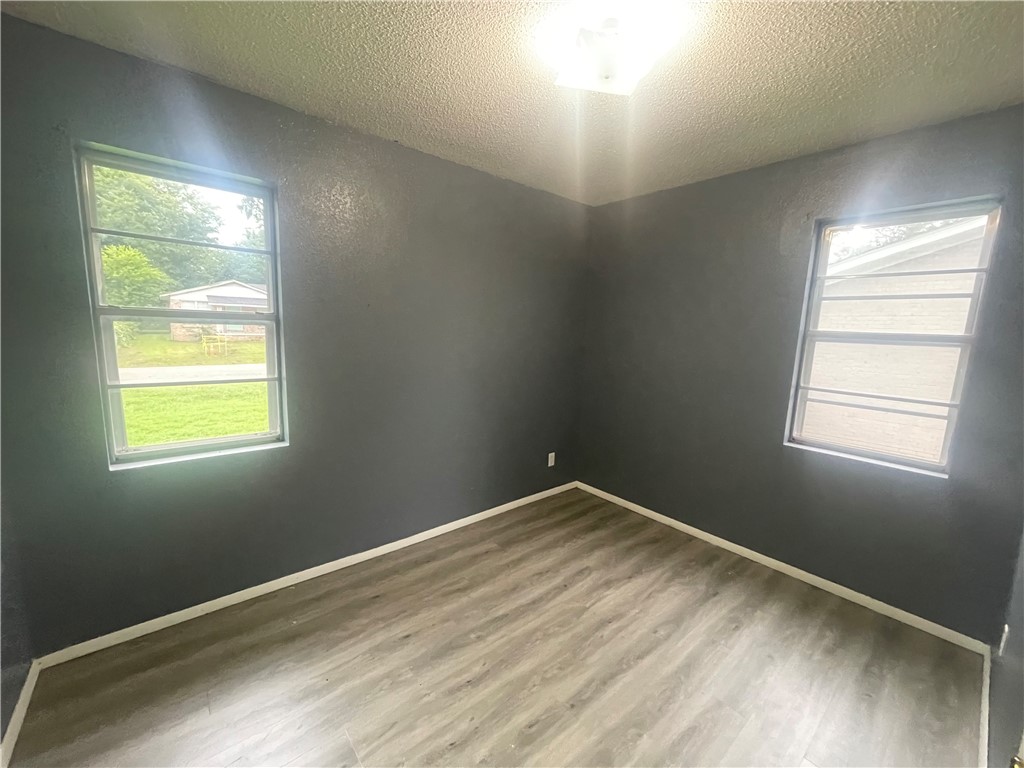 THOMPSON HEIGHTS - Residential