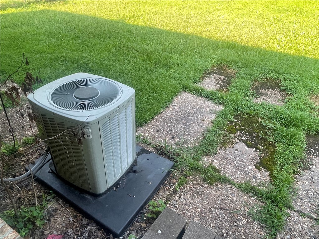 THOMPSON HEIGHTS - Residential