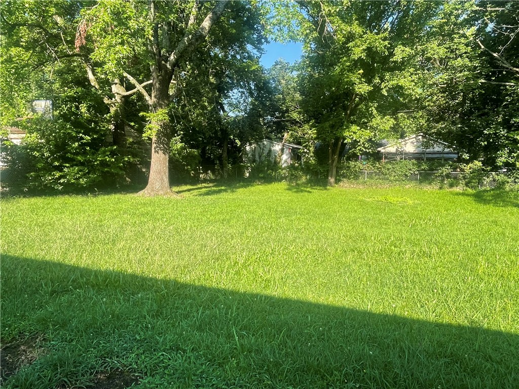 THOMPSON HEIGHTS - Residential