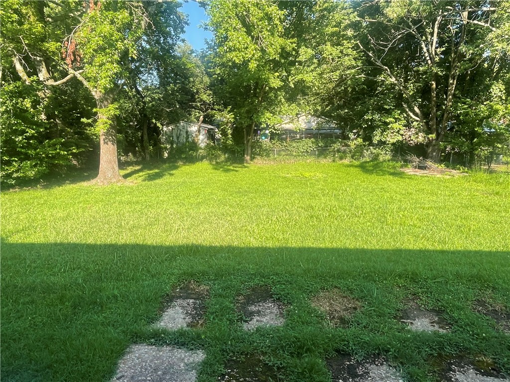 THOMPSON HEIGHTS - Residential