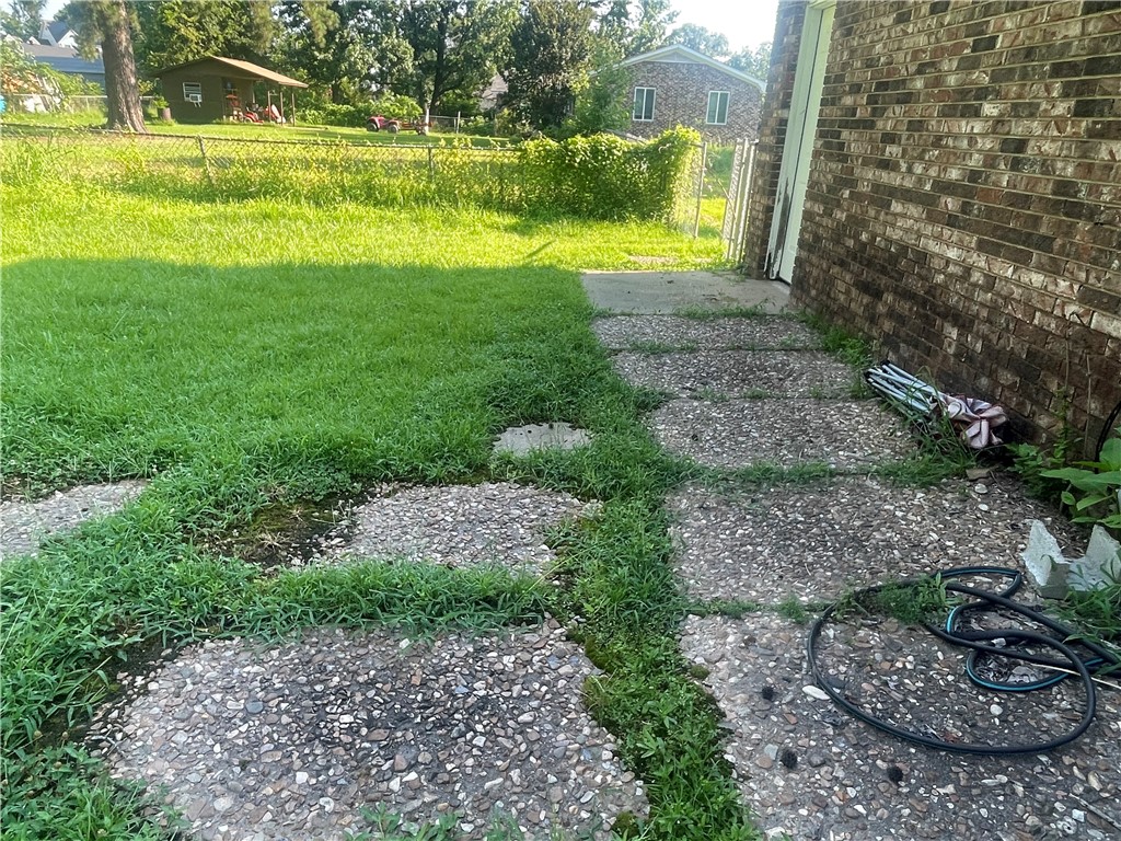 THOMPSON HEIGHTS - Residential