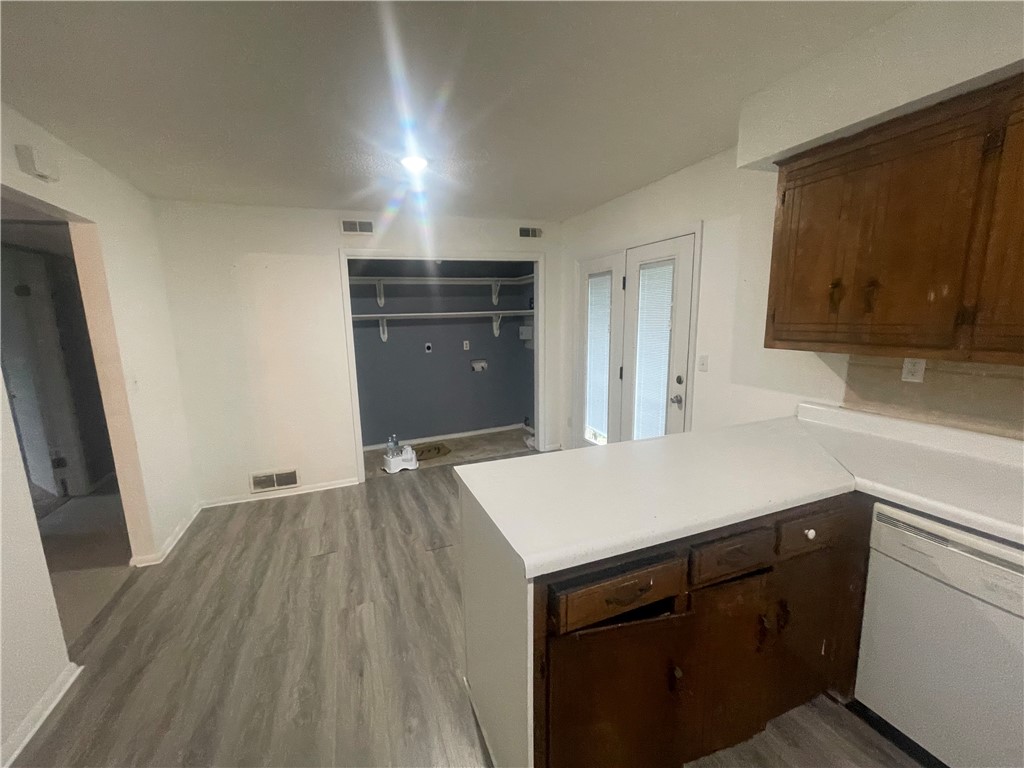 THOMPSON HEIGHTS - Residential