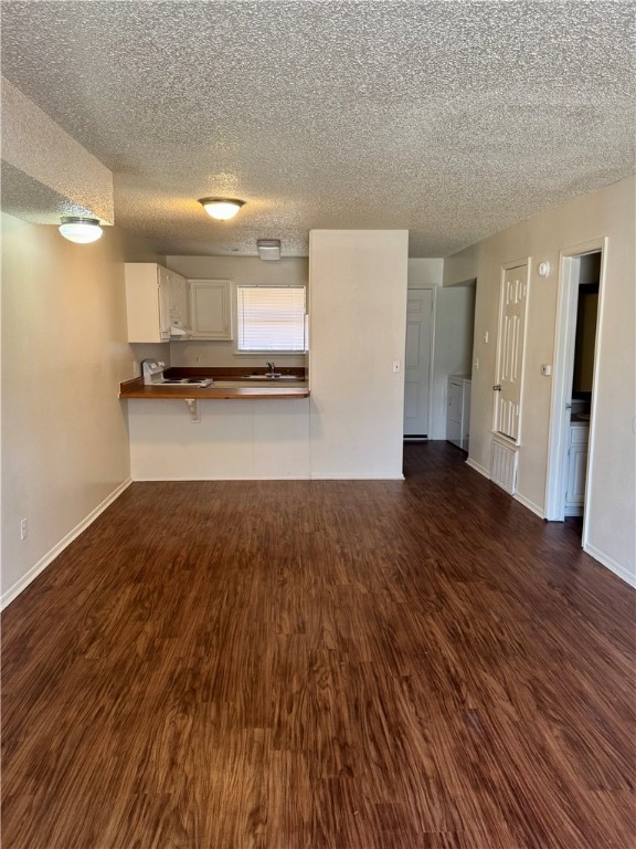 Affordable townhouse with interior updates. 2 bedrooms, 1.5 baths 4-plex. All of the appliances, including washer and dryer are supplied and has a small fenced back yard. Lawn care is provided. Tenant is responsible for all of the utilities. Pets are negotiable with a refundable $250 Pet Deposit. Rents for $1050 per month with a $1050 Refundable Security Deposit. A 6 month lease is negotiable with a higher rent rate.