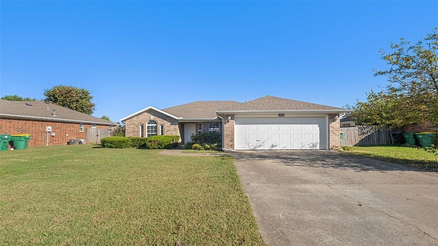 Come see this sparkling, well-kept 3-bedroom, 2-bath home. Perfect for someone who works at the airport! Only about 14 minutes to XNA and 1.6 miles to Bentonville West High School. Updates include a new roof (2018), new hard wood flooring in all bedrooms (2022), fresh paint on cabinets, walls, and ceilings (2022), and new toilets (2022). Enjoy the spacious, light-filled sunroom; perfect for relaxing with a cup of coffee on a Saturday morning. The backyard is pristine and fully privacy-fenced with a 16’x12’ garden shed. A brand-new AC system was installed in Sept 2025, and the washer, dryer, and refrigerator all convey (washer and dryer purchased in 2022). Exciting news, a Walmart Supercenter is confirmed to be coming to Centerton near McDonald’s on 14th, just a 2-minute drive away!