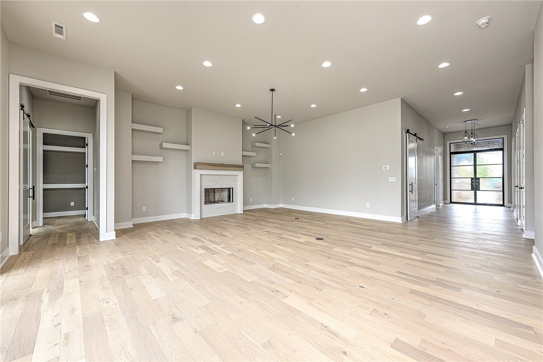 Averie Estates Cave Spgs - Residential