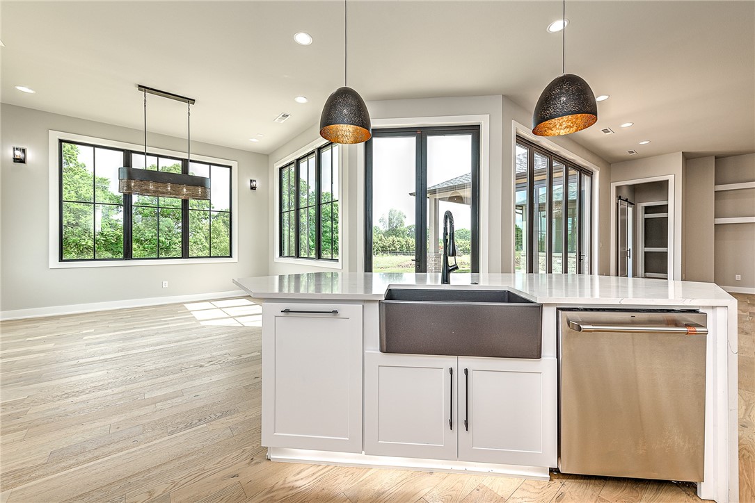 Averie Estates Cave Spgs - Residential