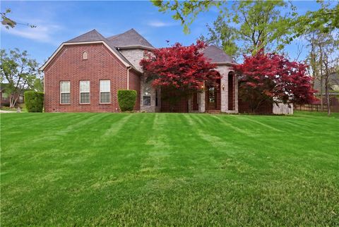 Photo of 4200 Seminole Drive, Rogers, AR 72758 (MLS # 1343008)