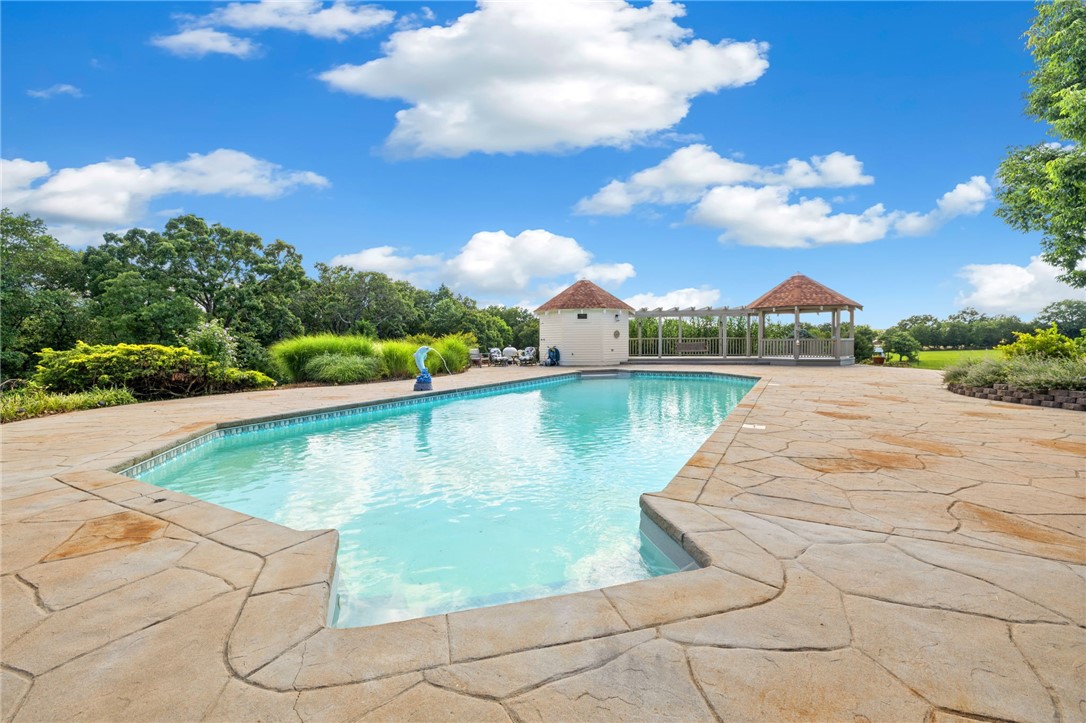 27-20-32-RURAL - Residential