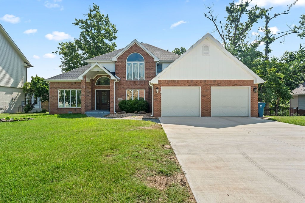 Looking for something fresh, functional, and close to the trails? This one deliversālocated in Bentonvilleās Stonehenge neighborhood, right across from the dog park and steps from the Greenway. Fully updated inside and out with a new roof, siding, gutters, driveway, fence, and deckāplus a hot tub and smart lighting. Inside youāll find new flooring, fresh paint, updated kitchen appliances, and a modern tile shower in the primary suite. High ceilings in the living room, three bedrooms upstairs, a formal dining room, and a spacious laundry room with plenty of storage make this home as practical as it is comfortable.