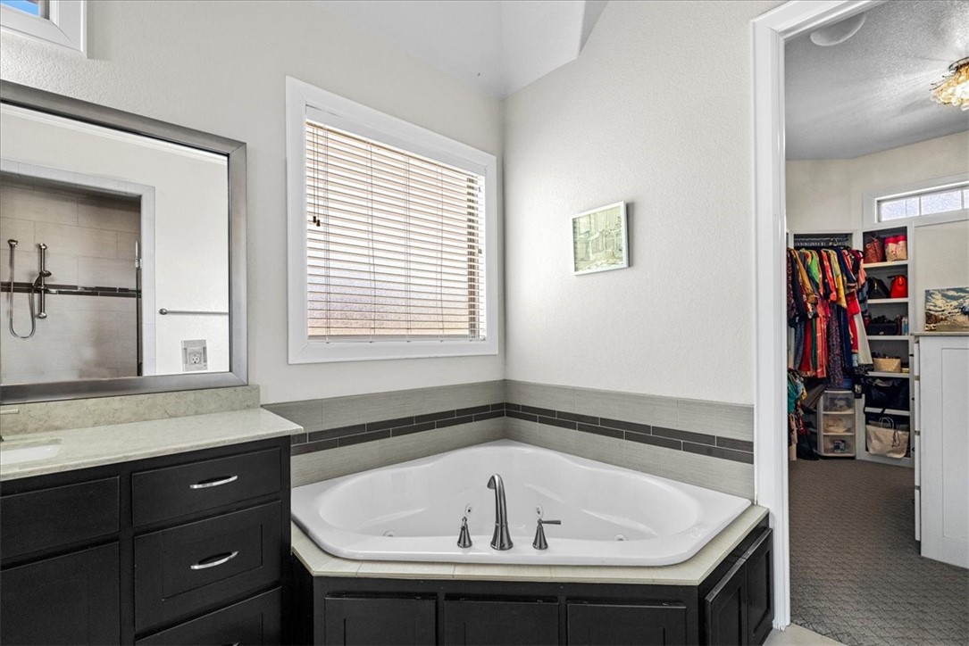 Shadow Valley Pud Ph Vii Rogers - Residential