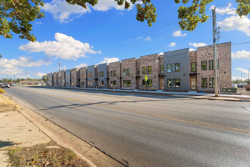 Townhomes at Scottsdale - Residential