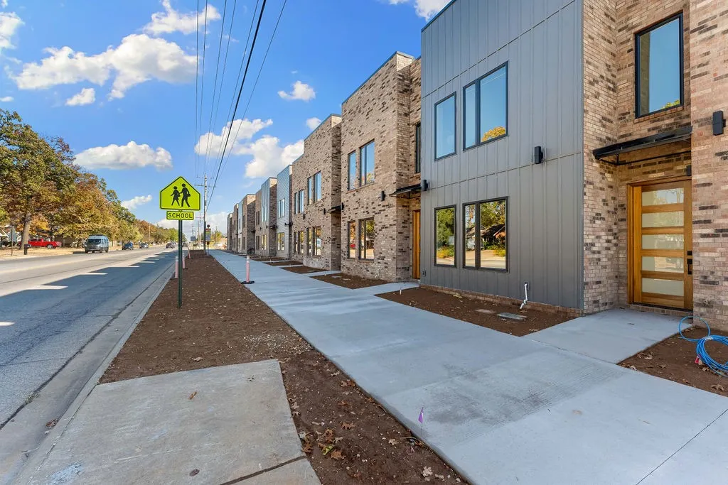 Rogers, Arkansas 72756, United States, 3 Bedrooms Bedrooms, ,3 BathroomsBathrooms,Residential,Active,12150