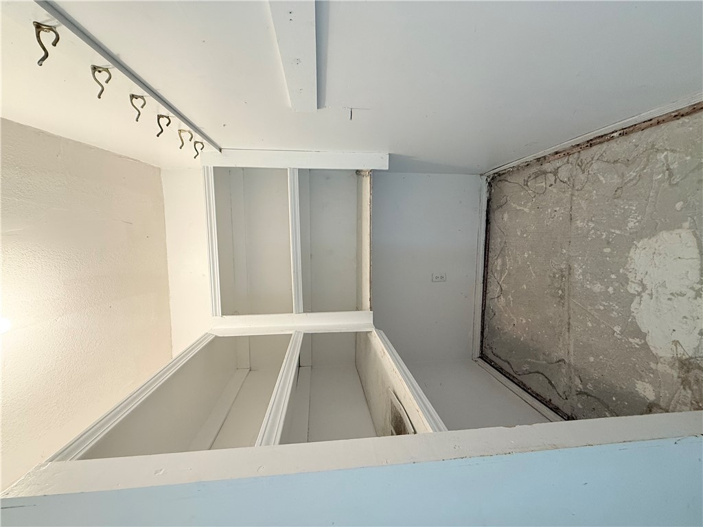 Country Living - Residential