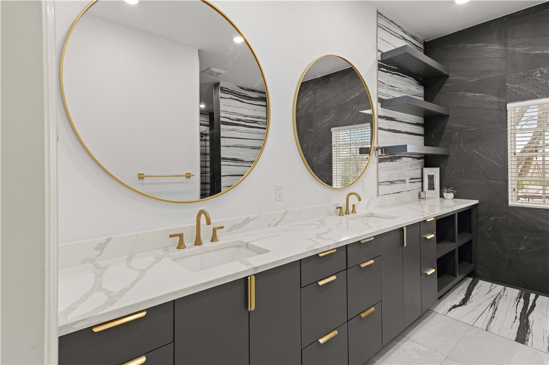 Pinnacle, Champions Golf & Cc Rogers - Residential