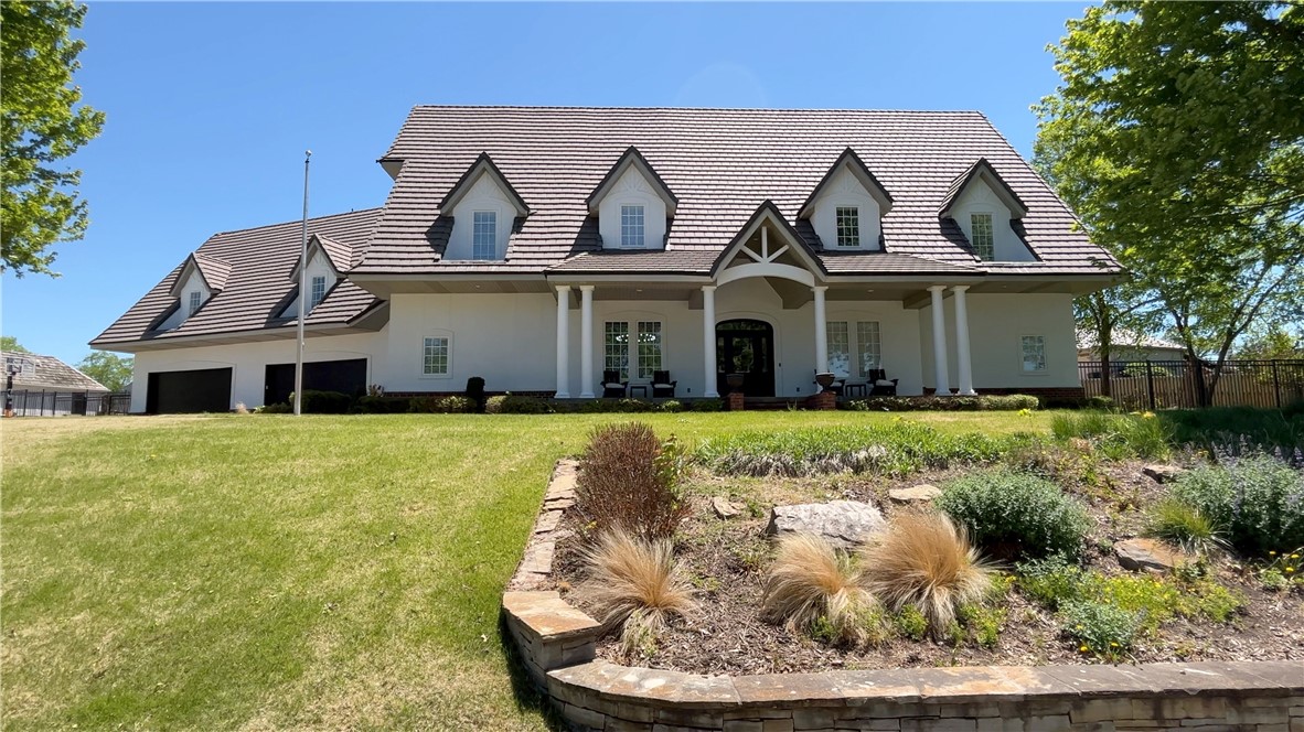 Pinnacle, Champions Golf & Cc Rogers - Residential