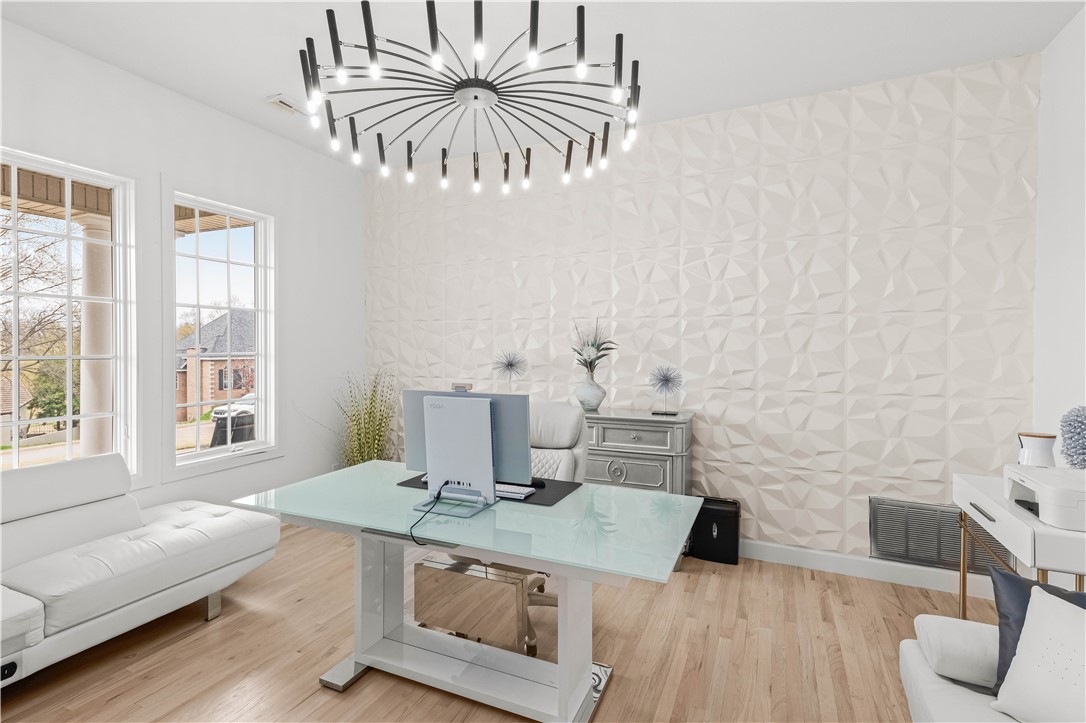 Pinnacle, Champions Golf & Cc Rogers - Residential