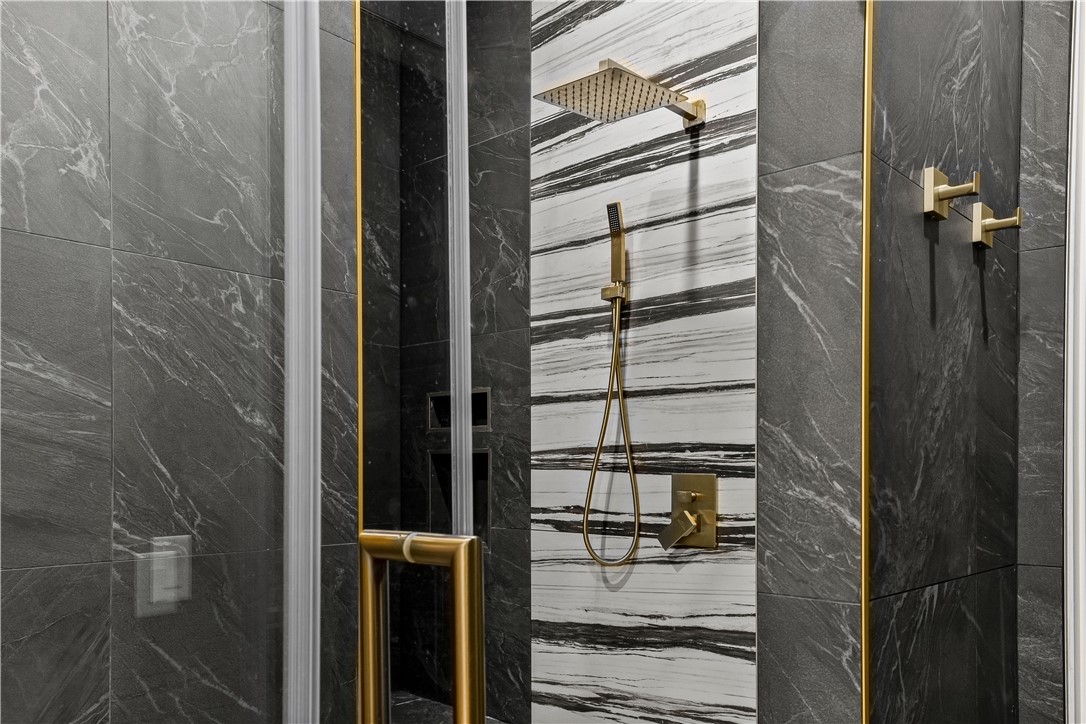 Pinnacle, Champions Golf & Cc Rogers - Residential