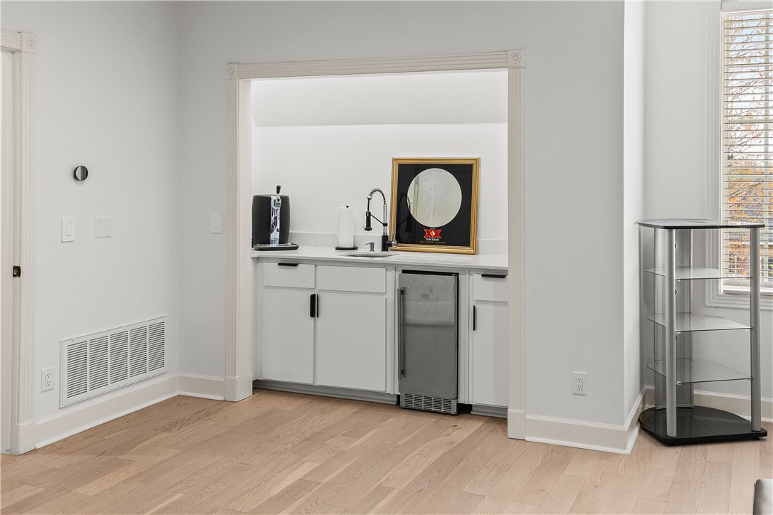 Pinnacle, Champions Golf & Cc Rogers - Residential