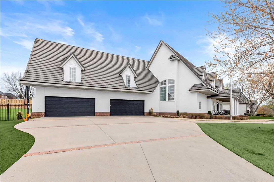 Pinnacle, Champions Golf & Cc Rogers - Residential