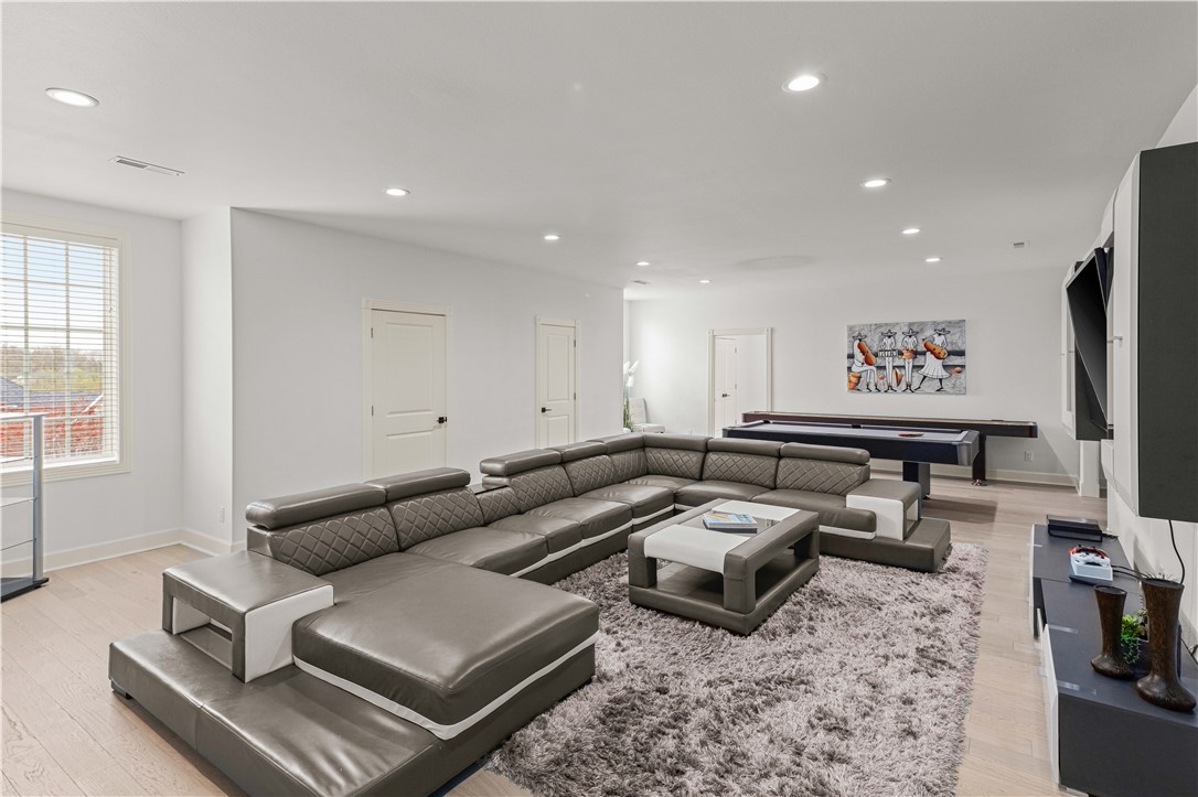 Pinnacle, Champions Golf & Cc Rogers - Residential