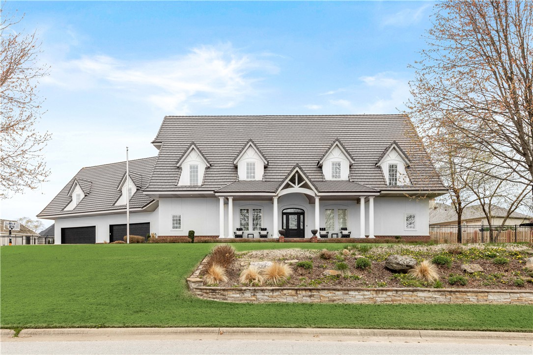 Pinnacle, Champions Golf & Cc Rogers - Residential