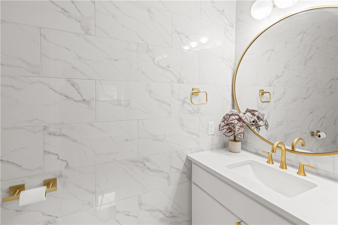 Pinnacle, Champions Golf & Cc Rogers - Residential